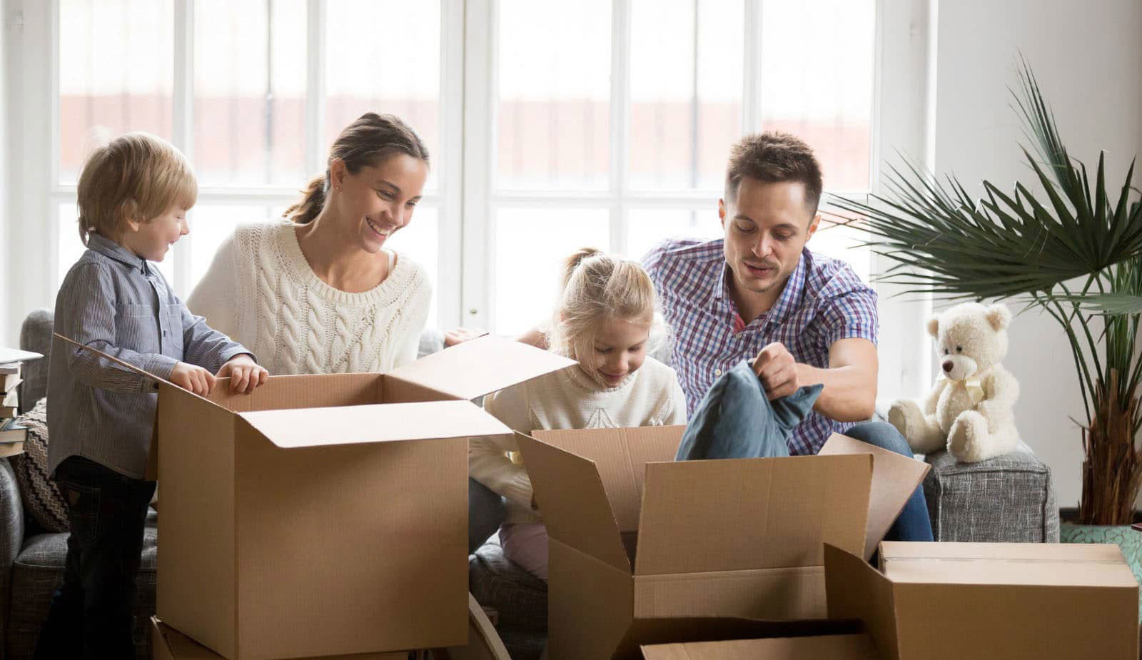 We make moving simple, fast, and stress-free for families and businesses across Ventura